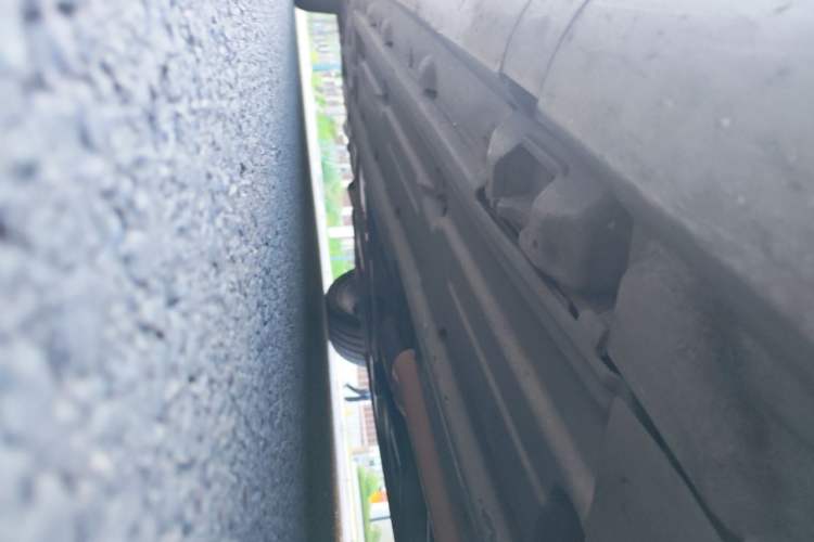 Used Mercedes-Benz E-Class  Chassis Front Right