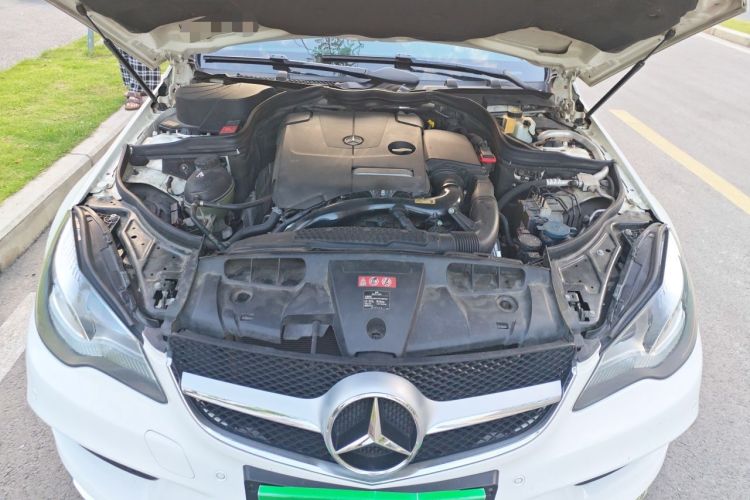 Used Mercedes-Benz E-Class  Engine Bay
