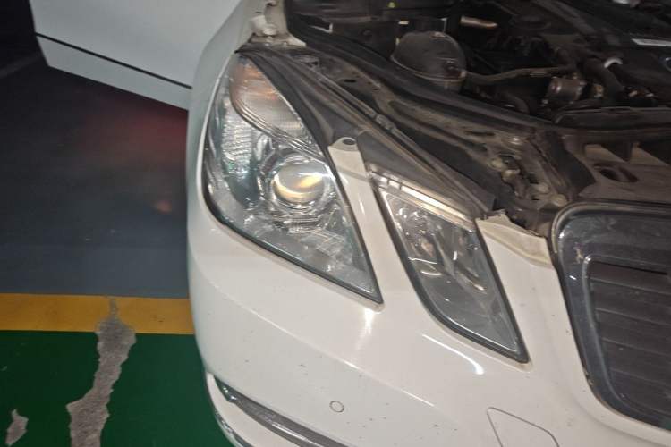 Used Mercedes-Benz E-Class 2013 E 260 L CGI Elegant Model Right Front Headlight