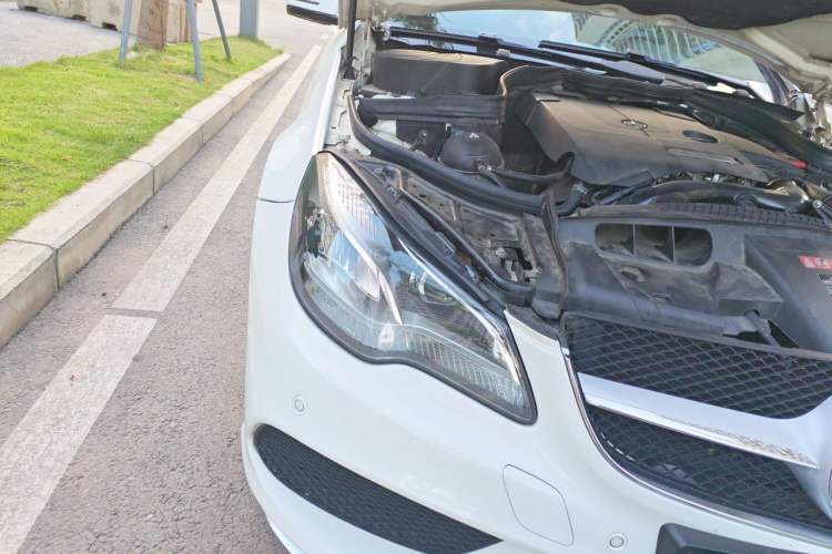 Used Mercedes-Benz E-Class  Right Front Headlight