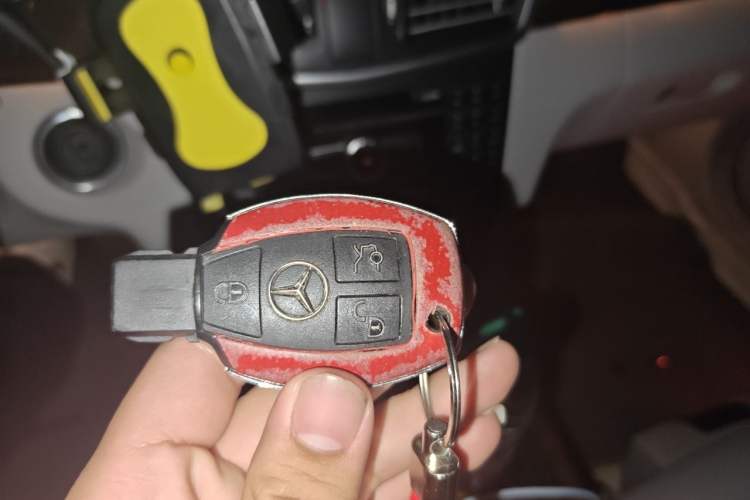 Used Mercedes-Benz E-Class 2013 E 260 L CGI Elegant Model Vehicle Key