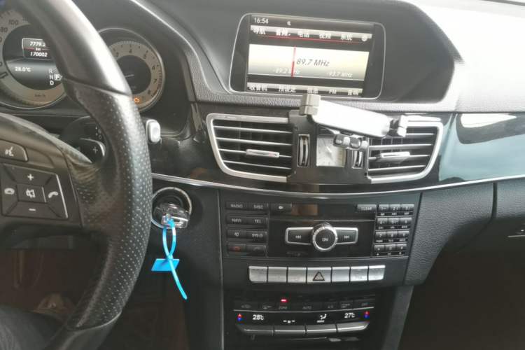 Used Mercedes-Benz E-Class 2014 Restyled E 300 L Sport Edition Audio And AC Panel