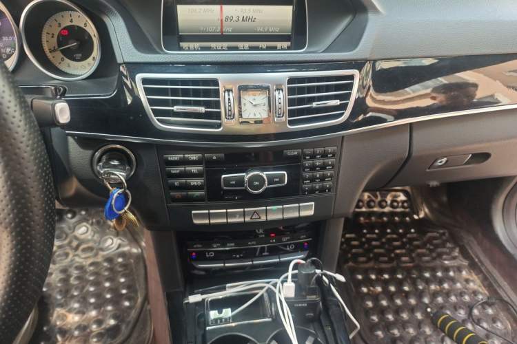 Used Mercedes-Benz E-Class 2014 E 260 L Sport Edition Audio And AC Panel