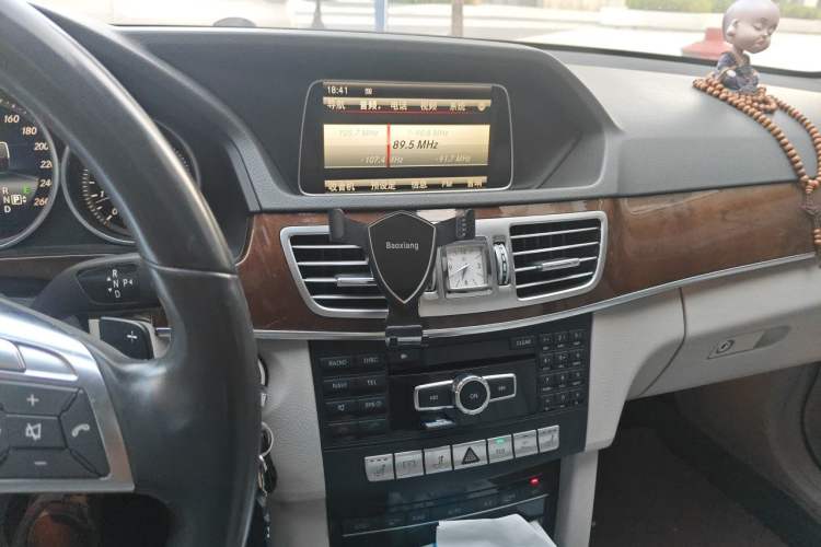 Used Mercedes-Benz E-Class 2014 Facelifted E 260 L Luxury Edition Audio And AC Panel