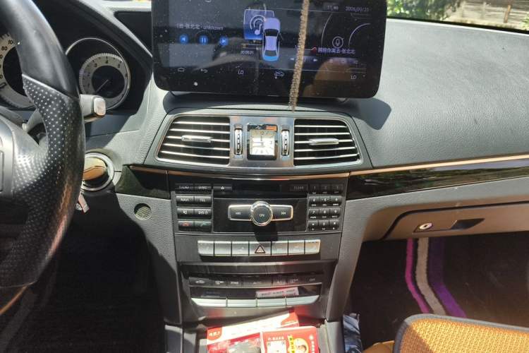 Used Mercedes-Benz E-Class 2014 E 200 Coupe Audio And AC Panel