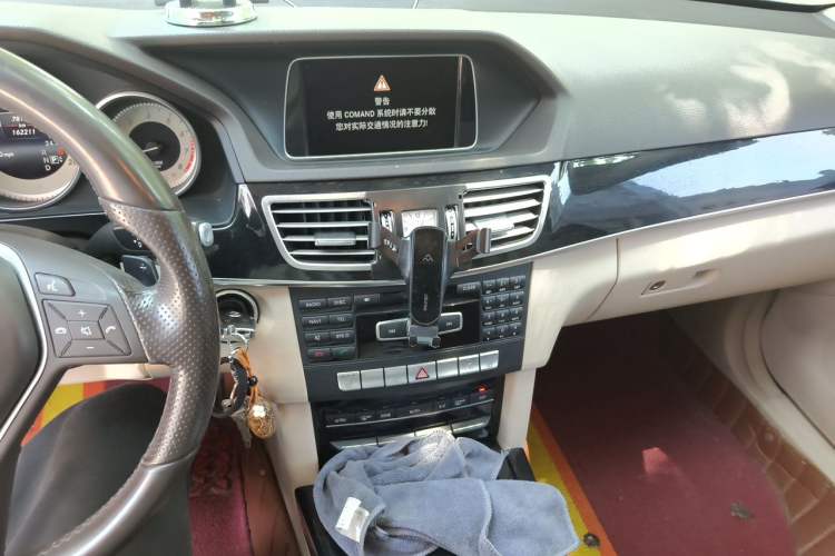 Used Mercedes-Benz E-Class 2014 E 300 L Sport Edition Audio And AC Panel