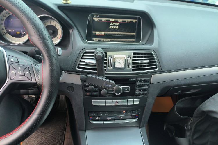 Used Mercedes-Benz E-Class 2014 E 260 Coupe Audio And AC Panel