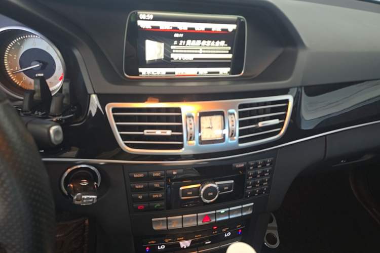 Used Mercedes-Benz E-Class 2014 Revised E 260 L Sport Luxury Edition Audio And AC Panel