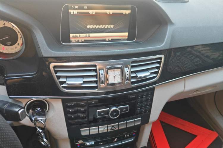 Used Mercedes-Benz E-Class 2014 E 260 L Sport Edition Audio And AC Panel