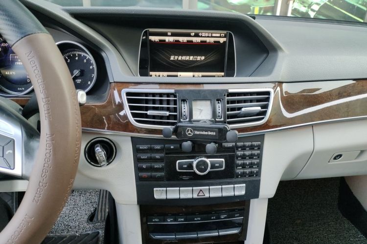 Used Mercedes-Benz E-Class 2014 E 260 L Luxury Model Audio And AC Panel