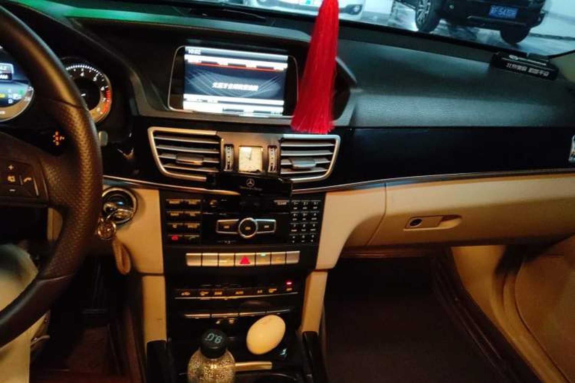 Used Mercedes-Benz E-Class 2014 E 260 L Sport Edition Audio And AC Panel