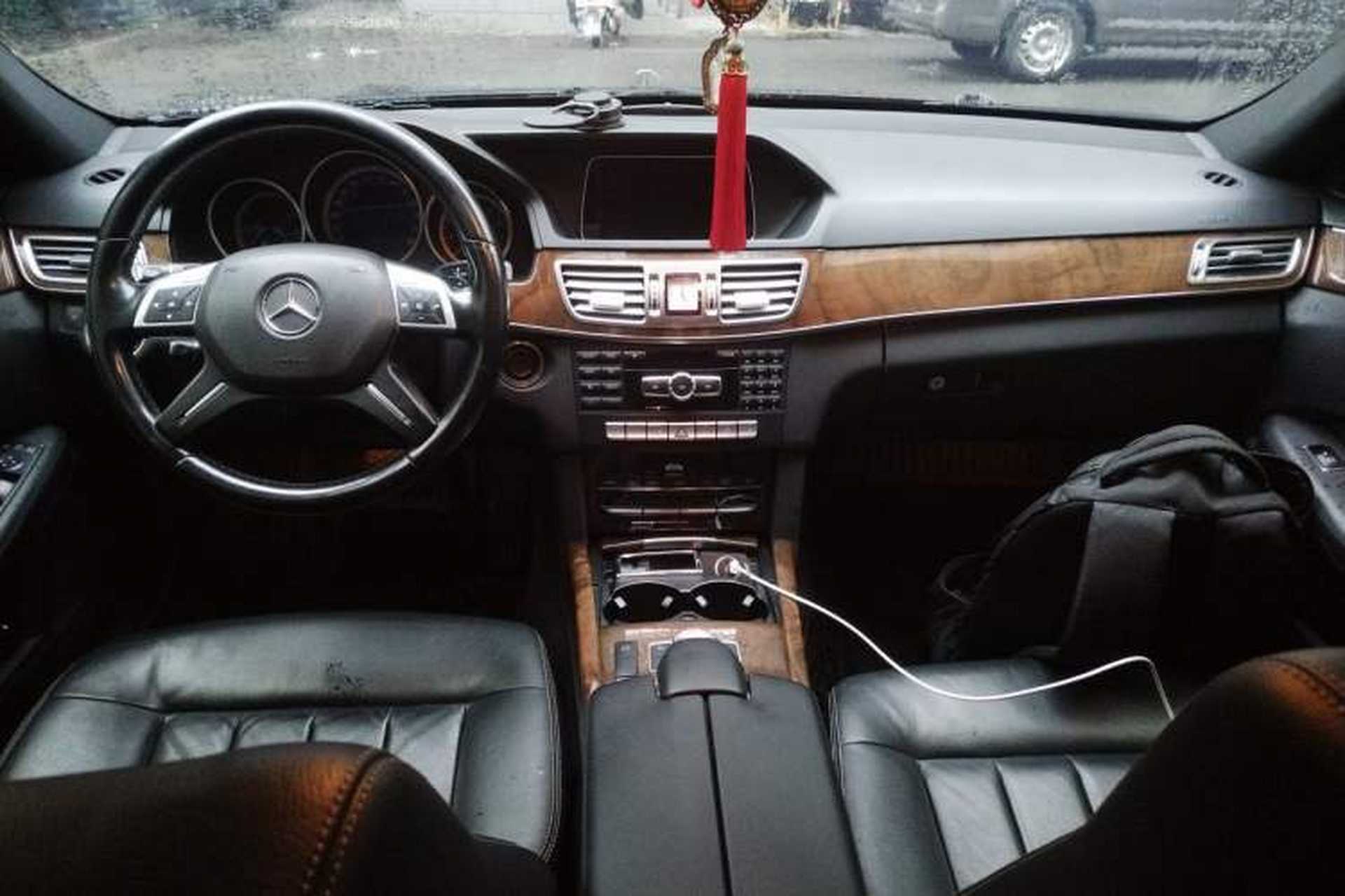 Used Mercedes-Benz E-Class 2014 E 260 L Luxury Model Center Console