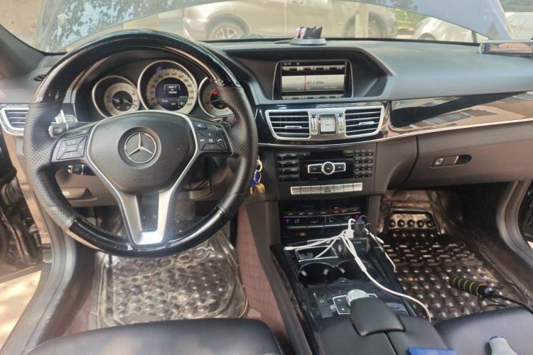 Used Mercedes-Benz E-Class 2014 E 260 L Sport Edition Center Console