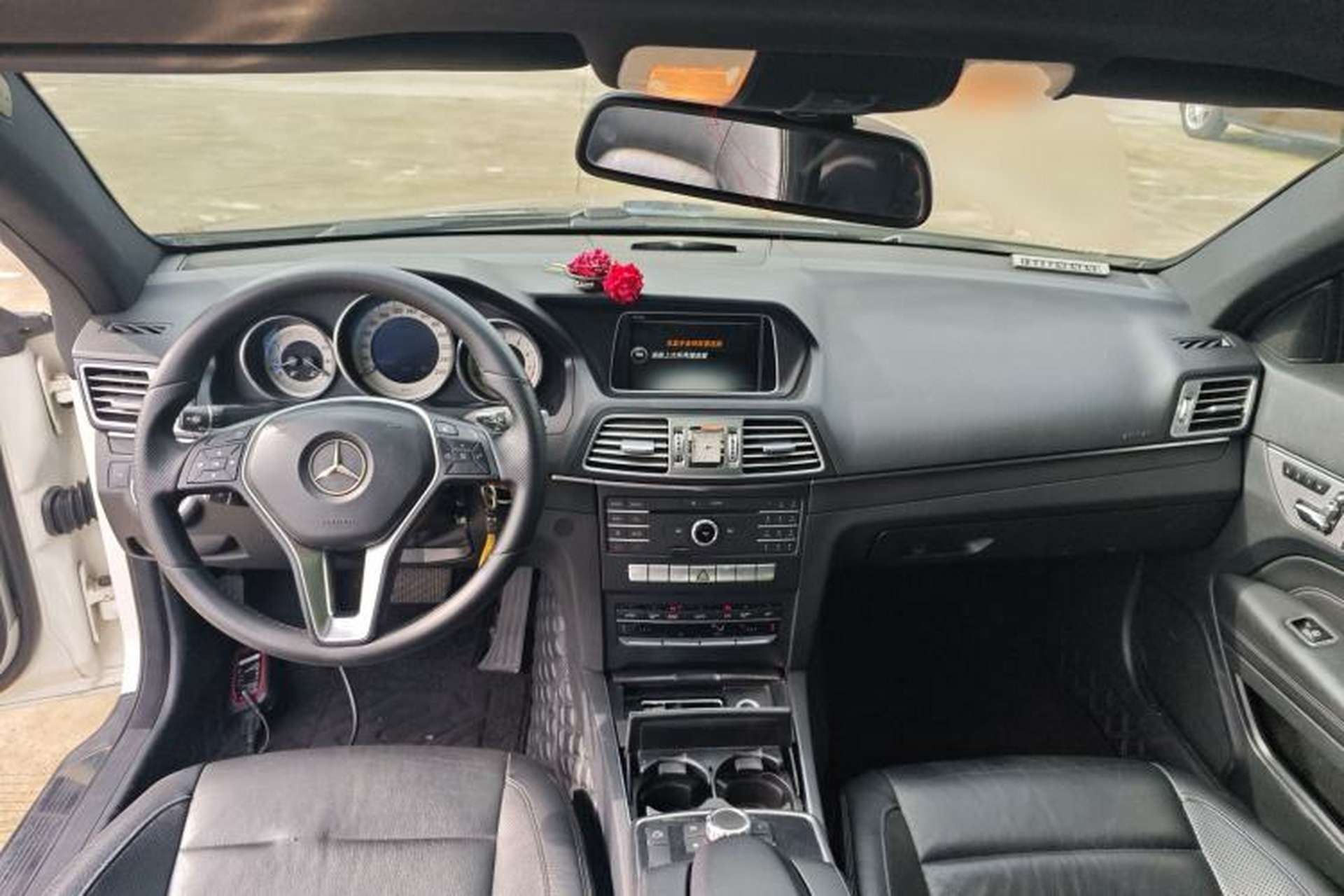Used Mercedes-Benz E-Class 2014 E 200 Coupe Center Console