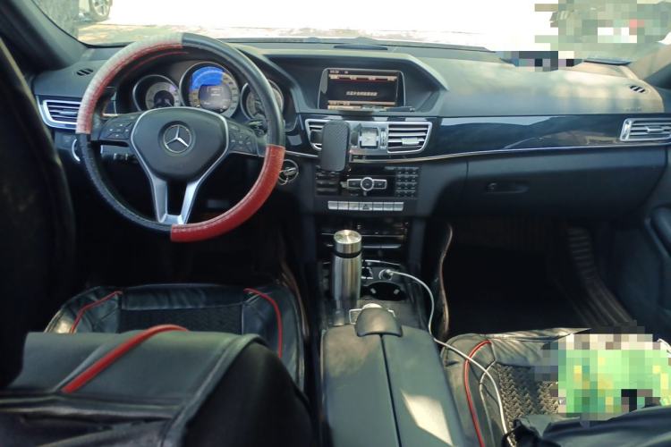 Used Mercedes-Benz E-Class 2014 E 260 L Sport Edition Center Console