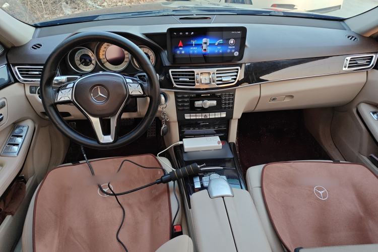 Used Mercedes-Benz E-Class 2014 Restyled E 260 L Sport Edition Center Console