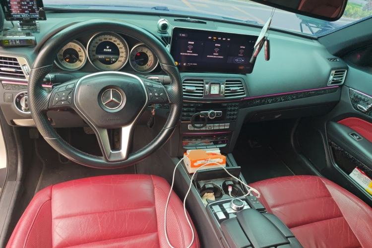 Used Mercedes-Benz E-Class 2014 E 200 Coupe Center Console