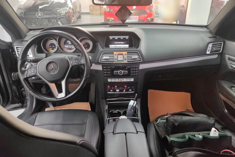 Used Mercedes-Benz E-Class 2014 E 200 Coupe Center Console