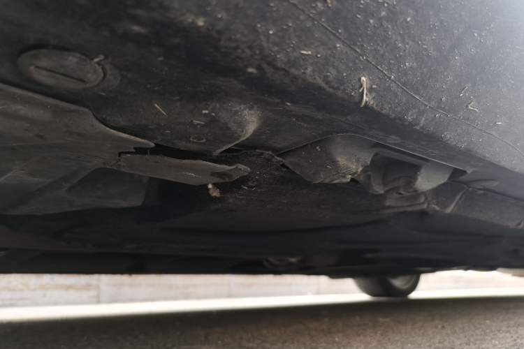 Used Mercedes-Benz E-Class 2014 E 300 L Chassis Front Left