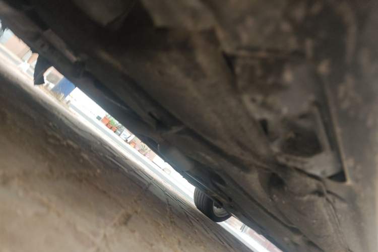 Used Mercedes-Benz E-Class 2014 E 260 L Sport Edition Chassis Front Left