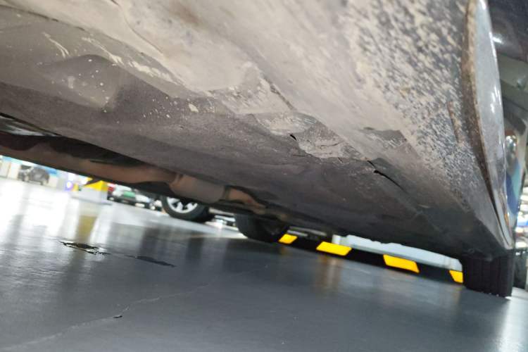 Used Mercedes-Benz E-Class 2014 Restyled E 260 L Sport Edition Chassis Front Left