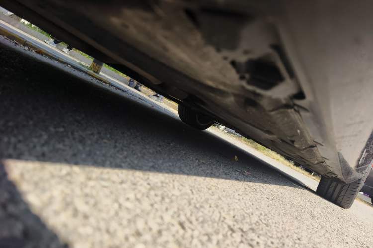Used Mercedes-Benz E-Class 2014 E 400 L Hybrid Chassis Front Left