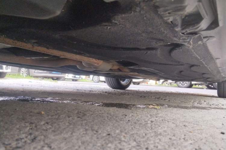 Used Mercedes-Benz E-Class 2014 Facelift E 300 L Chassis Front Left