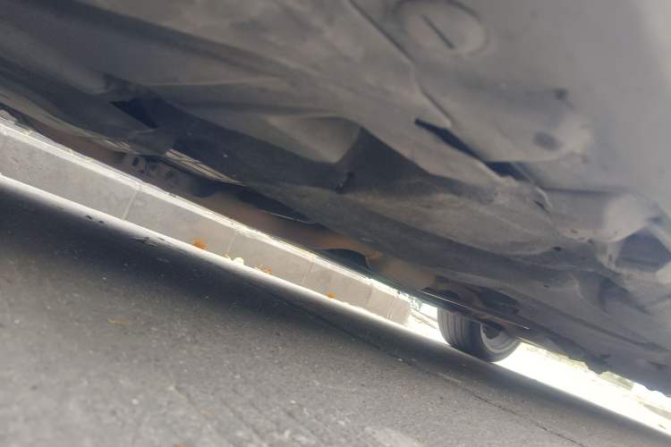 Used Mercedes-Benz E-Class 2014 E 260 L Sport Edition Chassis Front Left
