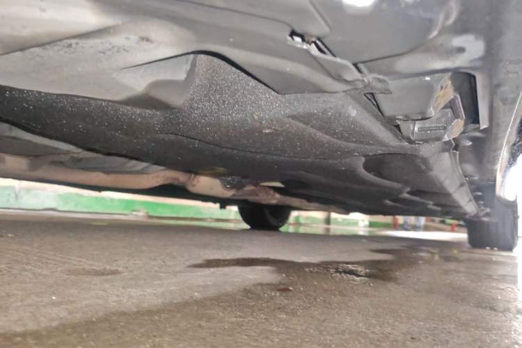 Used Mercedes-Benz E-Class 2014 E 260 L Chassis Front Left