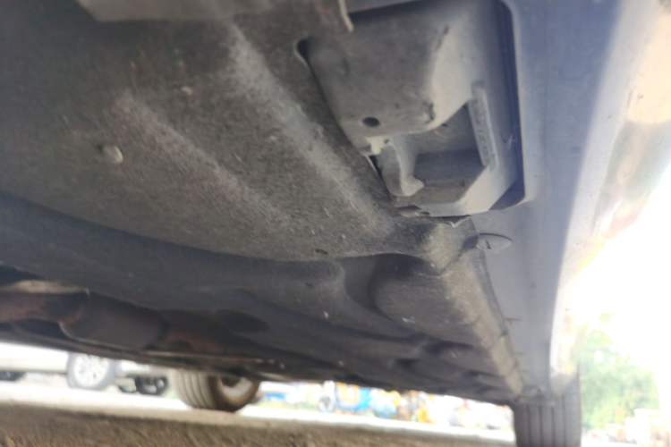 Used Mercedes-Benz E-Class 2014 E 260 L Luxury Model Chassis Front Left