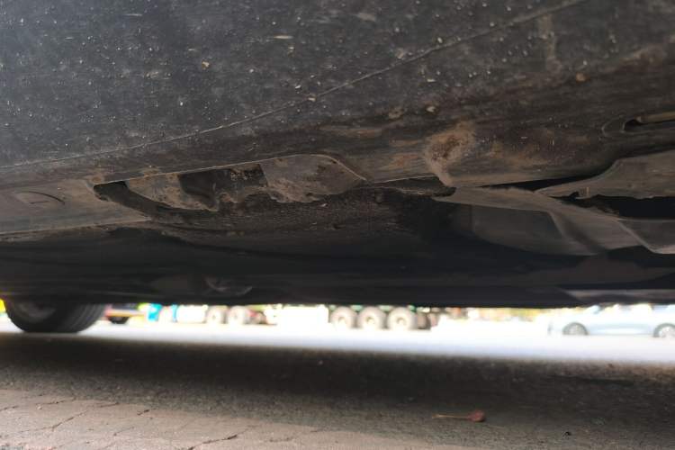 Used Mercedes-Benz E-Class 2014 E 300 L Chassis Front Right