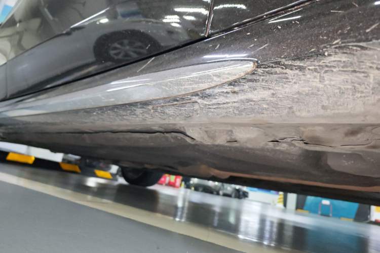 Used Mercedes-Benz E-Class 2014 Restyled E 260 L Sport Edition Chassis Front Right