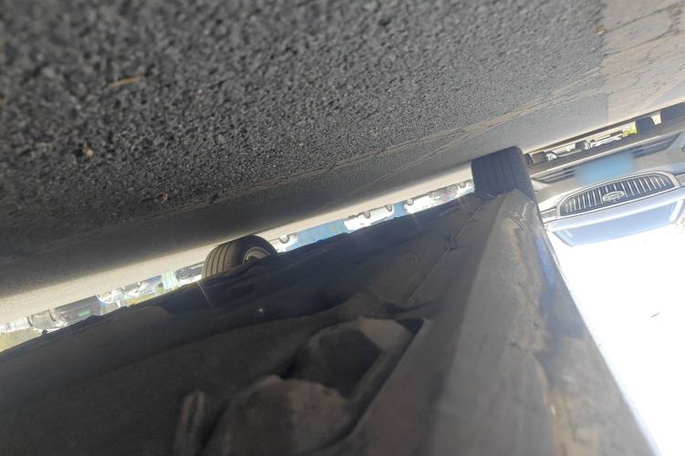 Used Mercedes-Benz E-Class 2014 E 260 L Sport Edition Chassis Front Right