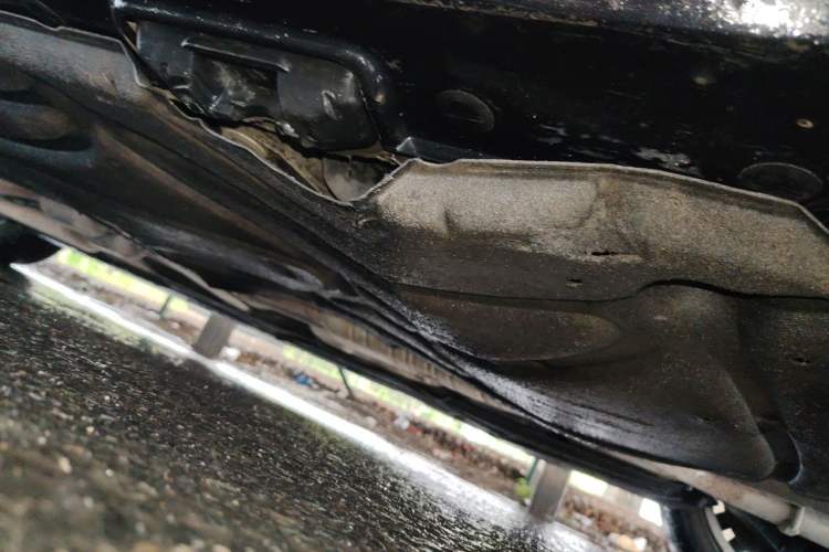 Used Mercedes-Benz E-Class 2014 E 300 L Sport Edition Chassis Rear Left