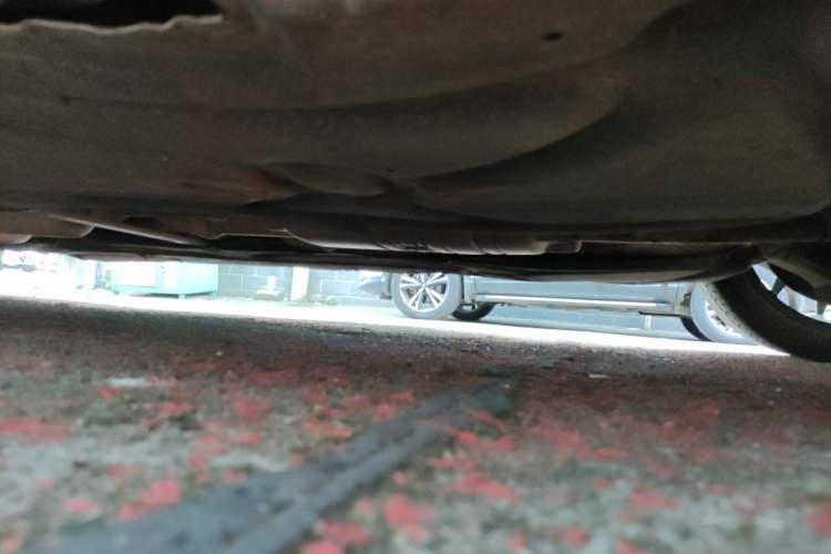 Used Mercedes-Benz E-Class 2014 E 260 L Sport Edition Chassis Rear Left