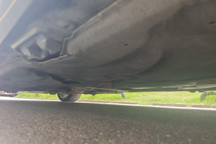 Used Mercedes-Benz E-Class 2014 E 260 L Chassis Rear Left