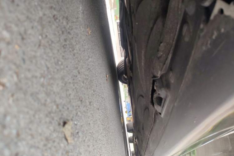 Used Mercedes-Benz E-Class 2014 E 300 L Sport Edition Chassis Rear Right
