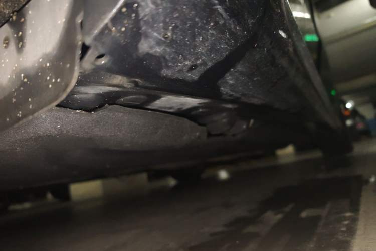 Used Mercedes-Benz E-Class 2014 E 400 L Sport Luxury Edition Chassis Rear Right