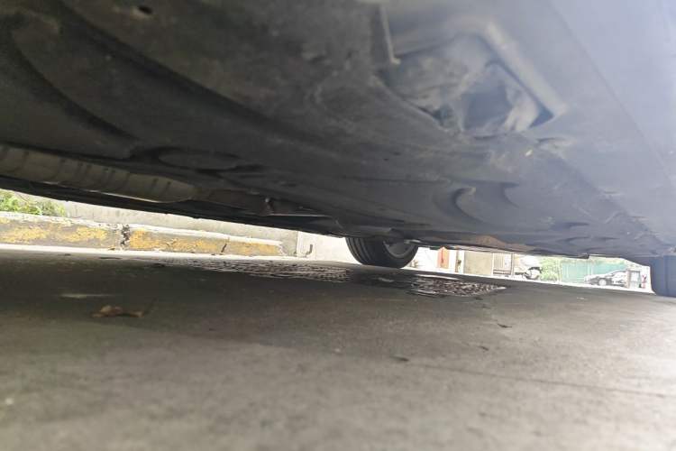 Used Mercedes-Benz E-Class 2014 E 260 L Chassis Rear Right