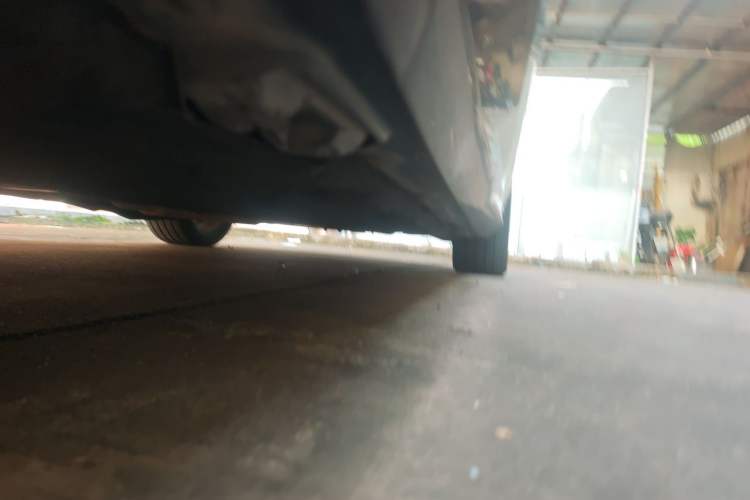 Used Mercedes-Benz E-Class 2014 E 300 L Chassis Rear Right