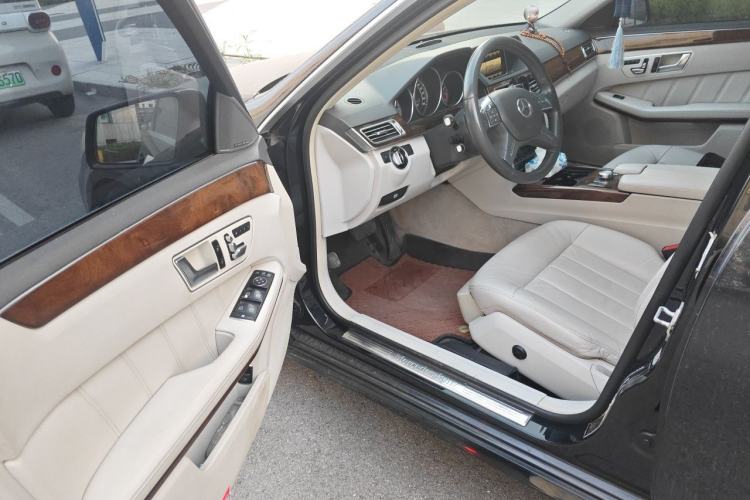 Used Mercedes-Benz E-Class 2014 Facelifted E 260 L Luxury Edition Driver Seat