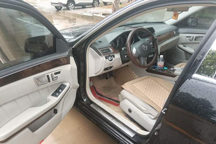 Used Mercedes-Benz E-Class 2014 Facelifted E 260 L Luxury Edition Driver Seat