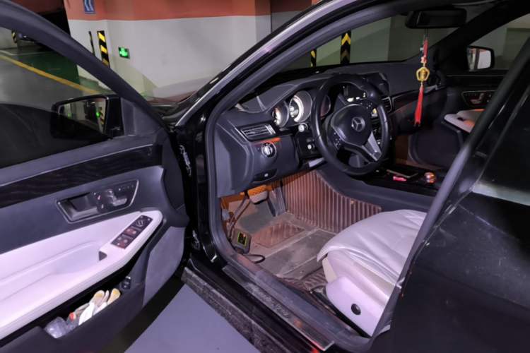 Used Mercedes-Benz E-Class 2014 Restyled E 260 L Sport Edition Driver Seat