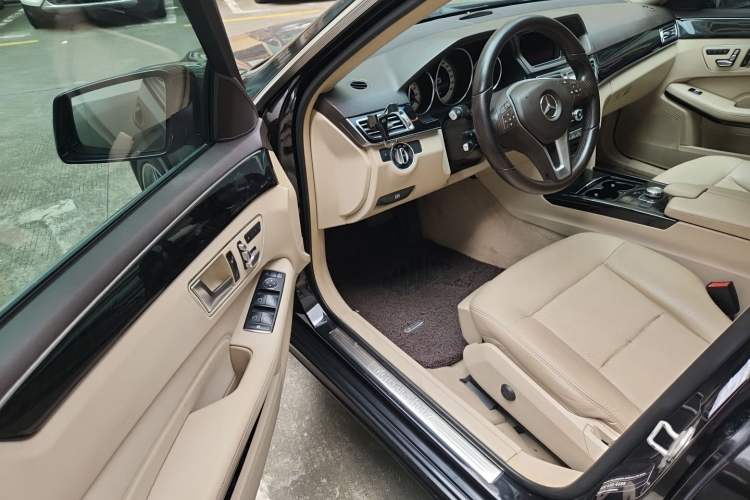 Used Mercedes-Benz E-Class 2014 E 260 L Sport Edition Driver Seat