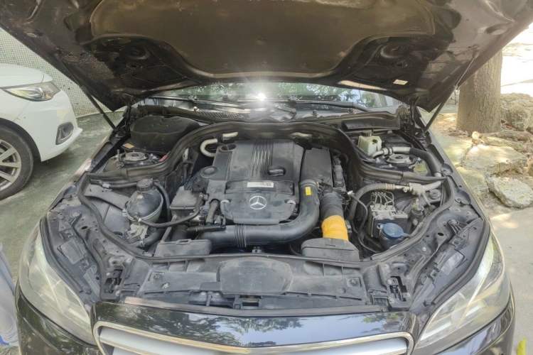 Used Mercedes-Benz E-Class 2014 Restyled E 260 L Sport Edition Engine Bay