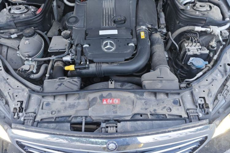 Used Mercedes-Benz E-Class 2014 Facelifted E 260 L Luxury Edition Engine Bay