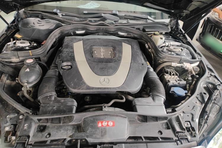 Used Mercedes-Benz E-Class 2014 E 300 L Engine Bay