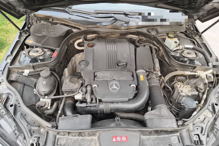 Used Mercedes-Benz E-Class 2014 E 260 L Sport Edition Engine Bay