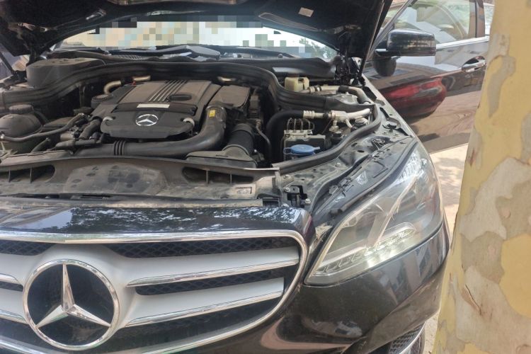 Used Mercedes-Benz E-Class 2014 E 260 L Sport Edition Engine Bay Left