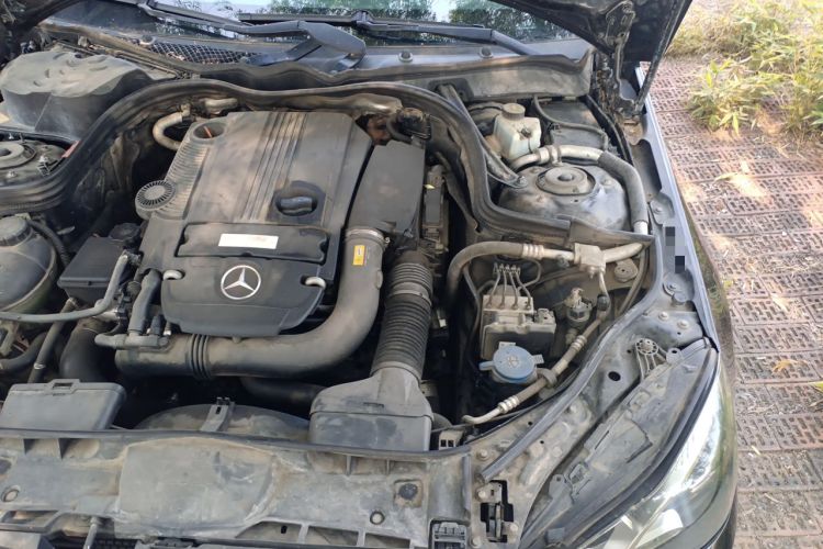 Used Mercedes-Benz E-Class 2014 E 260 L Sport Edition Engine Bay Left